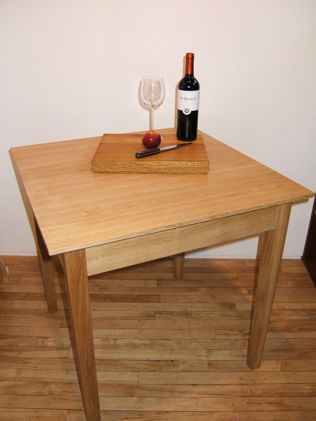 Oak dining table (4)